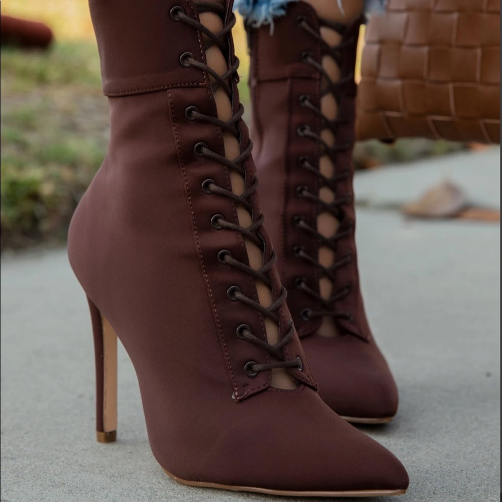 🔥New🔥Kairi Booties -Coffee. True to size.